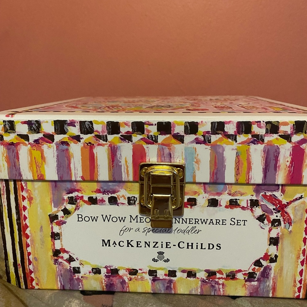 Mackenzie-Childs Toddler's Dinnerware Set - Bow Wow Meow